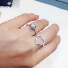 Load image into Gallery viewer, Heart Shape Center Setting Ladies Two 2  Ring Set