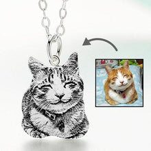 Load image into Gallery viewer, Custom Pet Portrait Necklace